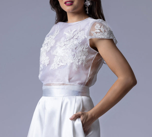 Haut de Mariée en Organza avec Broderies Florales et Boutons Perlés – MILA - AM LUX COUTURE