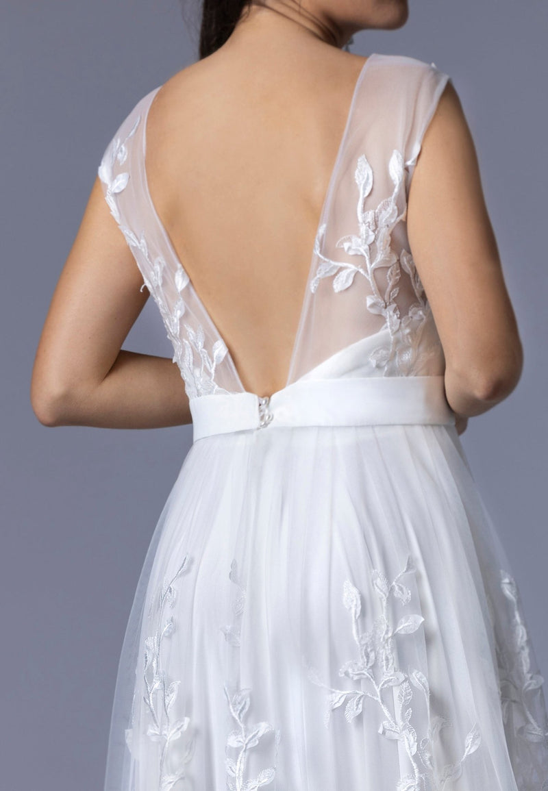 Robe Champêtre en Dentelle Italienne - ELARA - AM LUX COUTURE