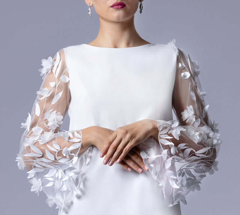 Robe Courte de Mariée avec Manches Florales Transparentes ISABELLE– Élégance Moderne à Lyon - AM LUX COUTURE
