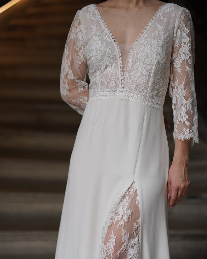 Robe de mariée LYDIA – dentelle de Calais & jupe en soie - AM LUX COUTURE