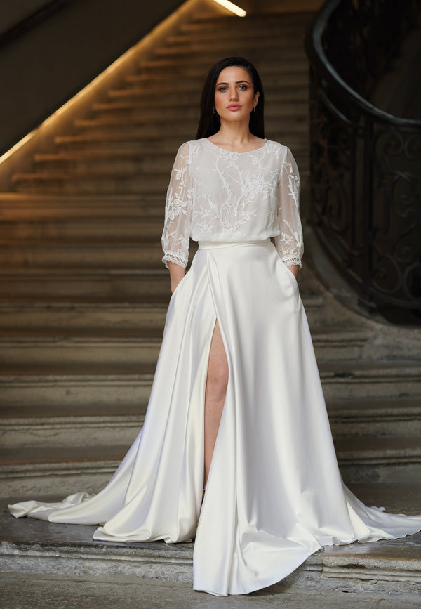 Haut de mariée ELARA – soie brodée florale, création AM LUX Couture Lyon et Paris