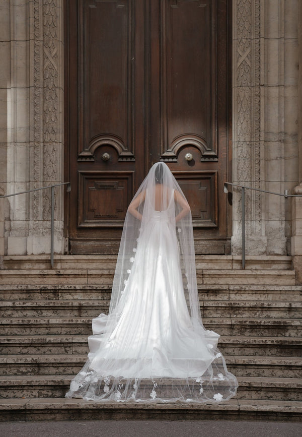 Voile de Mariée en Tulle avec Appliques Florales Délicates - AM LUX COUTURE