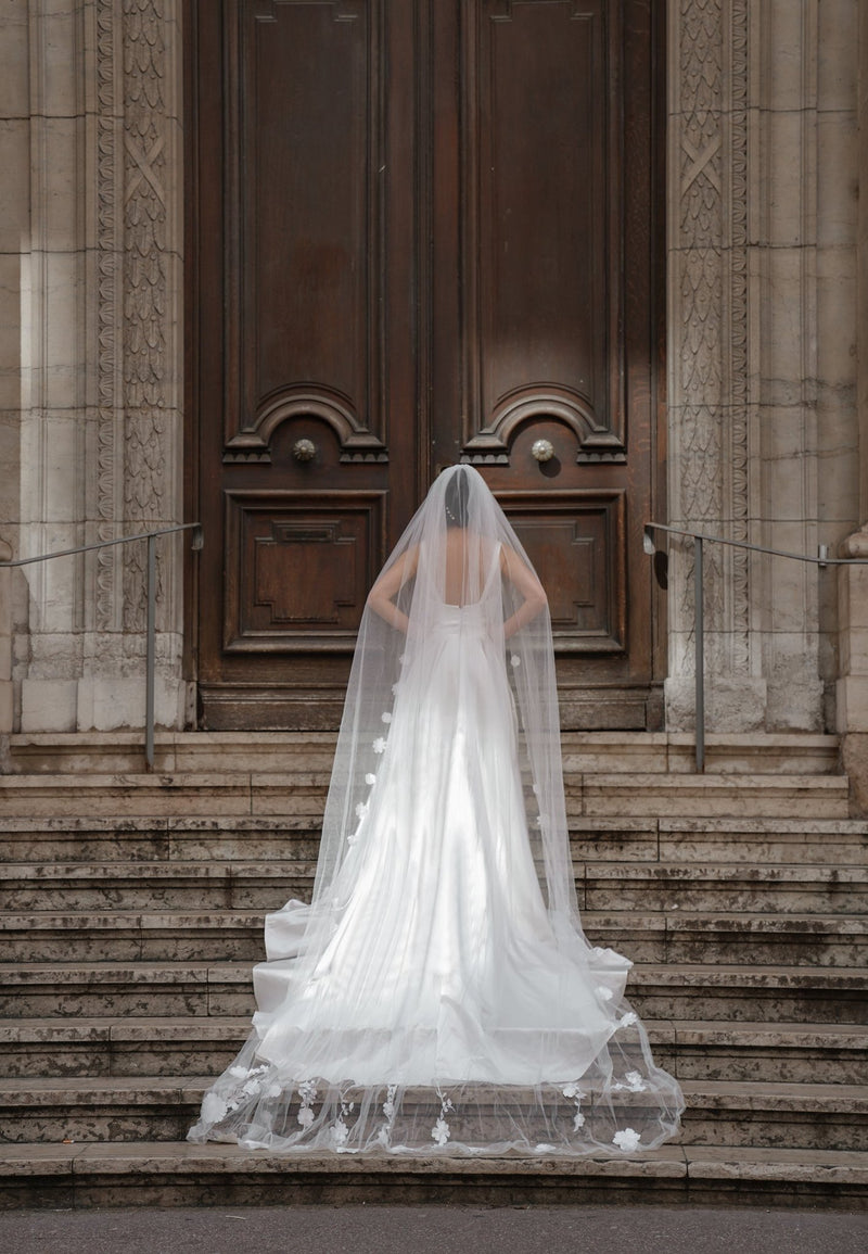 Voile de Mariée en Tulle avec Appliques Florales Délicates - AM LUX COUTURE